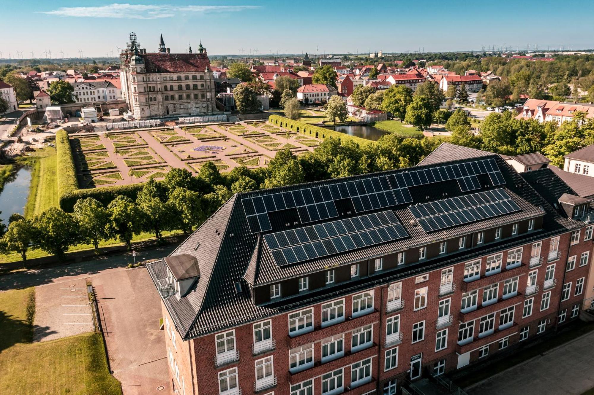 Hotel Am Schlosspark Güstrow Zewnętrze zdjęcie